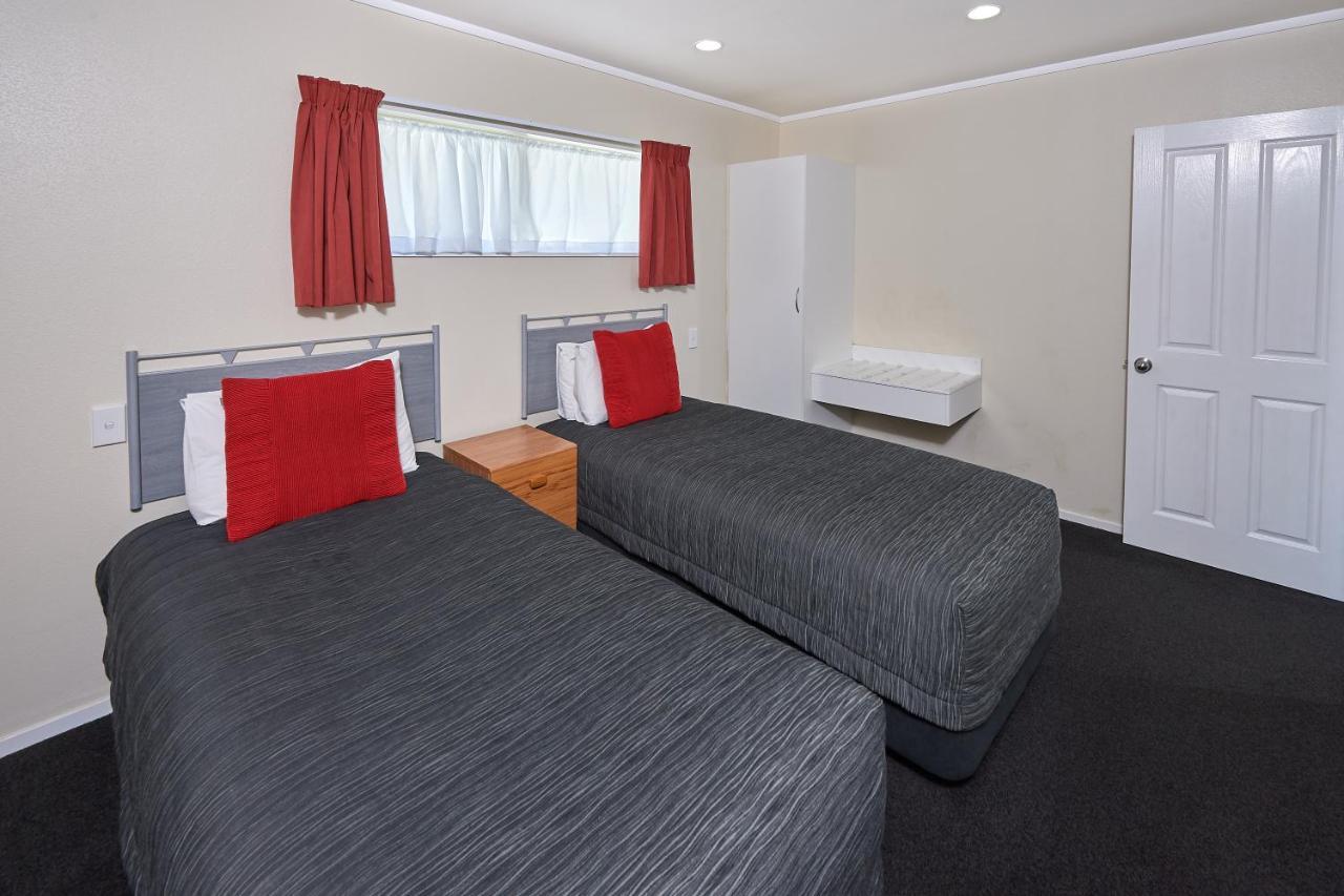 Livingston Motel ฟากาทาเน ภายนอก รูปภาพ